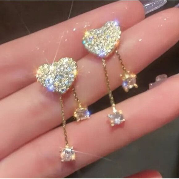 Gold Toned Heart Drop Earrings With Rhinestone Accents &‎ Dangling Crysta… - Picture 3 of 3